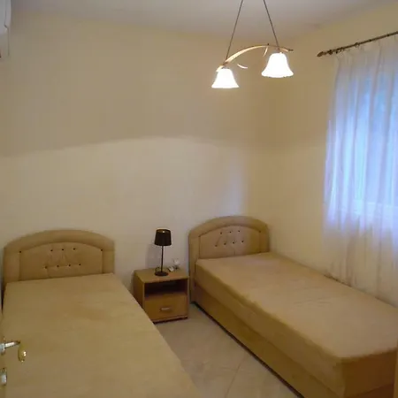 شقة Svetlana Apartament بودغوريتْسا